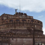 ローマ帝国の遺跡巡り：歴史的背景と観光のコツ